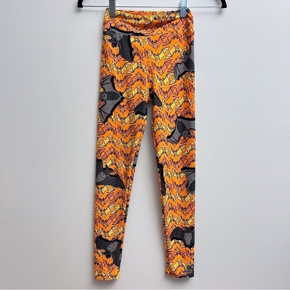 Lularoe Tween Orange Halloween Bat Leggings - Picture 2 of 9
